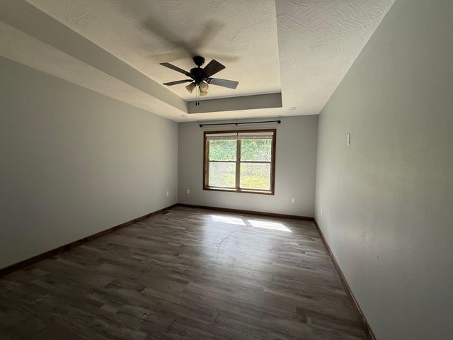 207 Juniper Avenue, Cabool, MO 65689