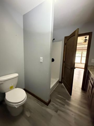 207 Juniper Avenue, Cabool, MO 65689