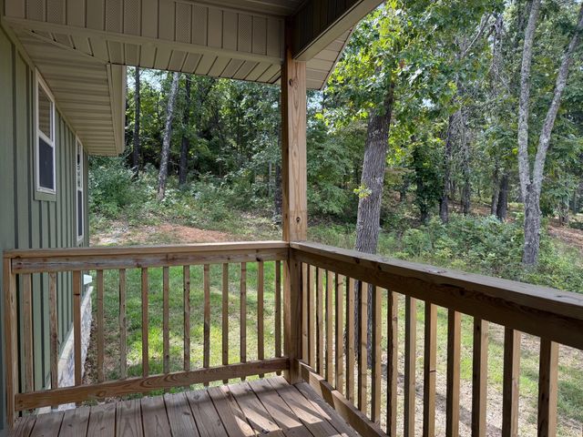 207 Juniper Avenue, Cabool, MO 65689