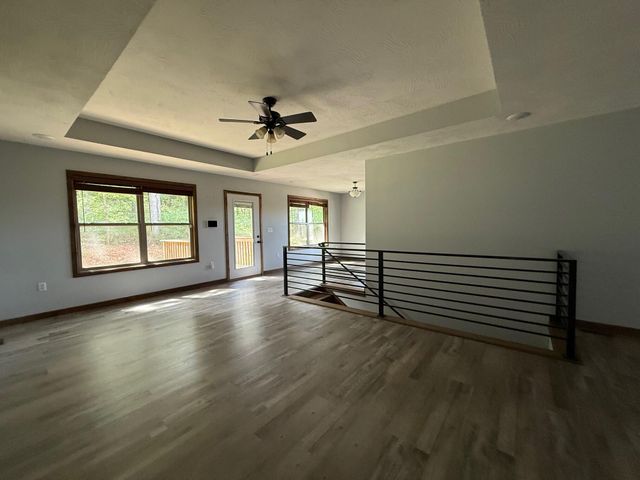 207 Juniper Avenue, Cabool, MO 65689