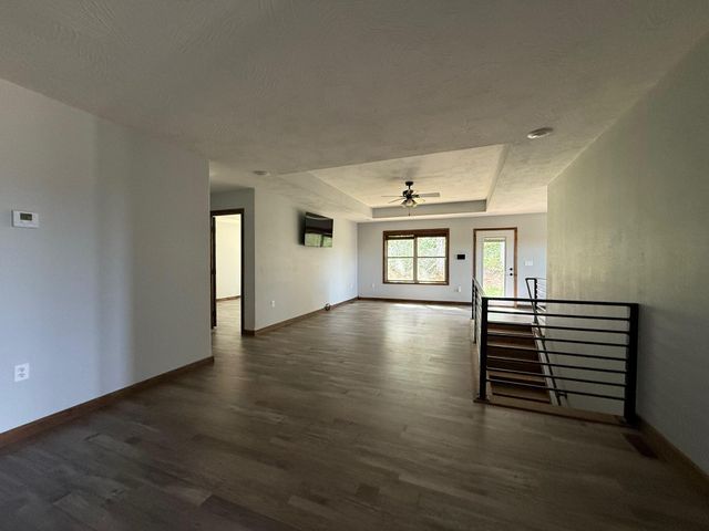 207 Juniper Avenue, Cabool, MO 65689