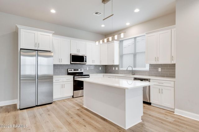118 Gadwall Drive, Youngsville, LA 70592