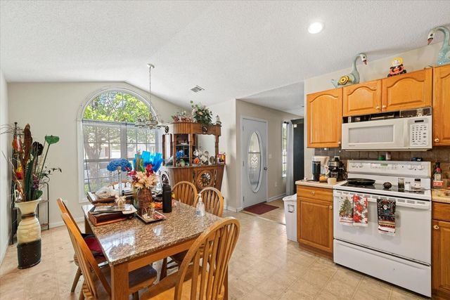 1494 Heather Way, Dalton, GA 30721