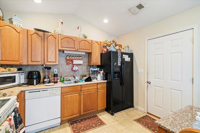 1494 Heather Way, Dalton, GA 30721