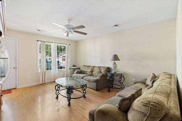 1494 Heather Way, Dalton, GA 30721