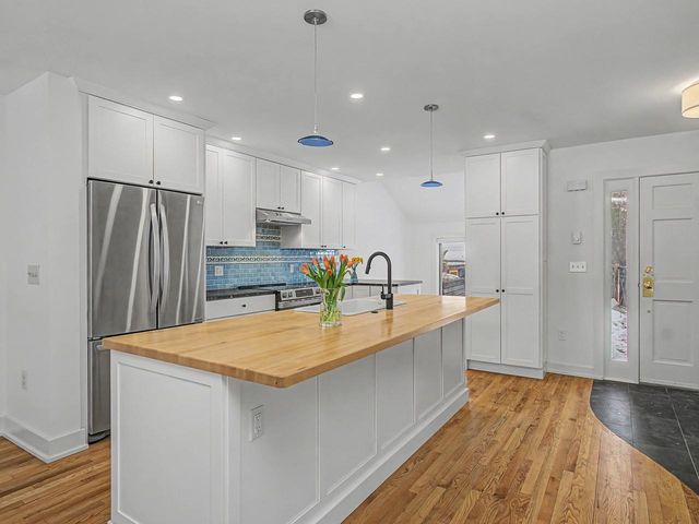 545 S Prospect St Unit 22, Burlington, VT 05401