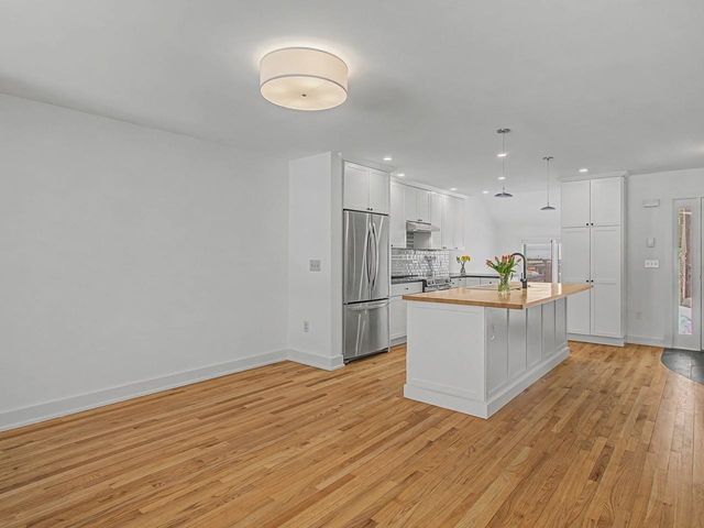 545 S Prospect St Unit 22, Burlington, VT 05401