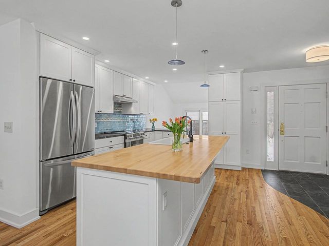 545 S Prospect St Unit 22, Burlington, VT 05401