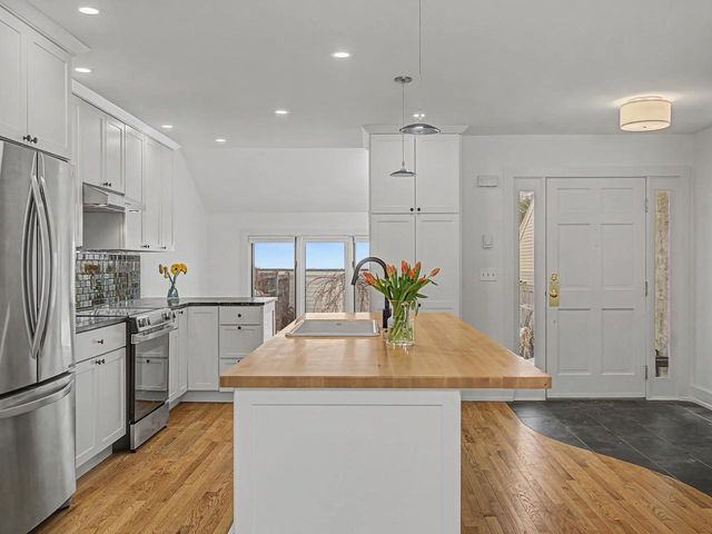 545 S Prospect St Unit 22, Burlington, VT 05401