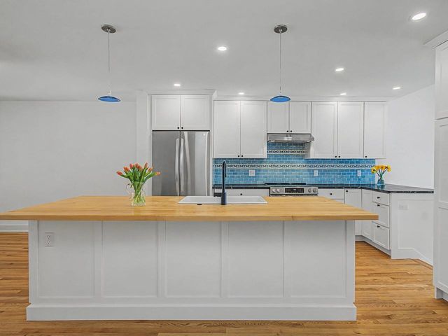 545 S Prospect St Unit 22, Burlington, VT 05401