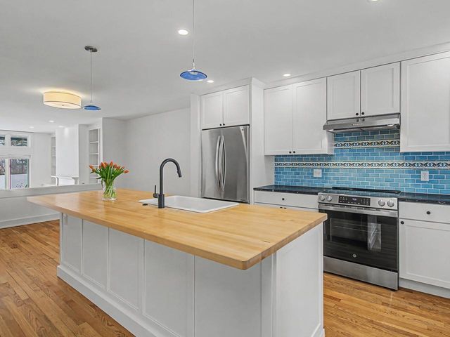 545 S Prospect St Unit 22, Burlington, VT 05401