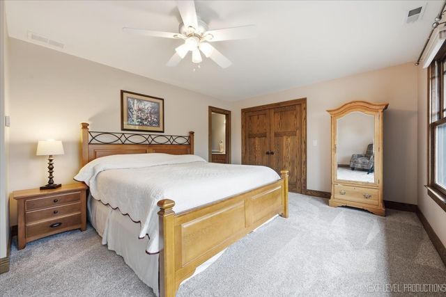 627 Ritter Drive, Batavia, IL 60510