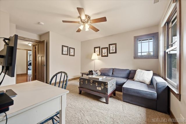 627 Ritter Drive, Batavia, IL 60510