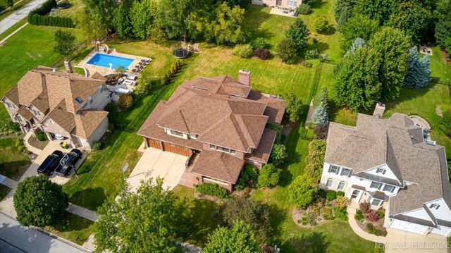 627 Ritter Drive, Batavia, IL 60510