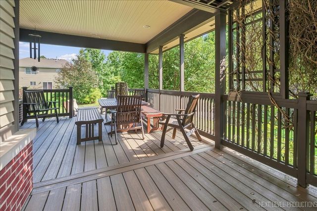 627 Ritter Drive, Batavia, IL 60510