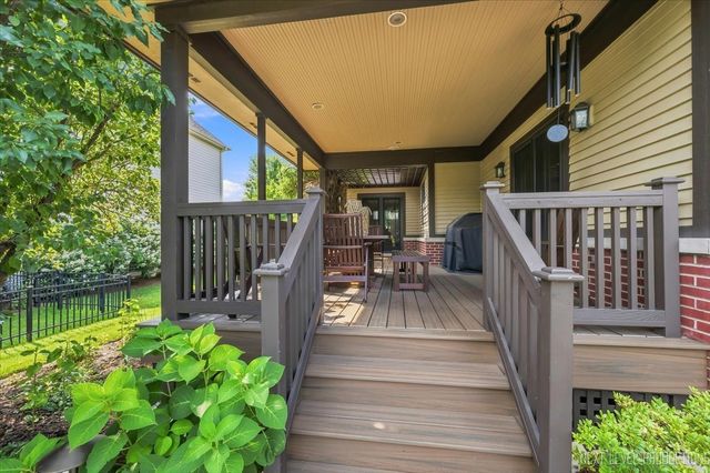 627 Ritter Drive, Batavia, IL 60510