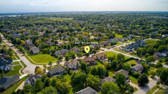627 Ritter Drive, Batavia, IL 60510