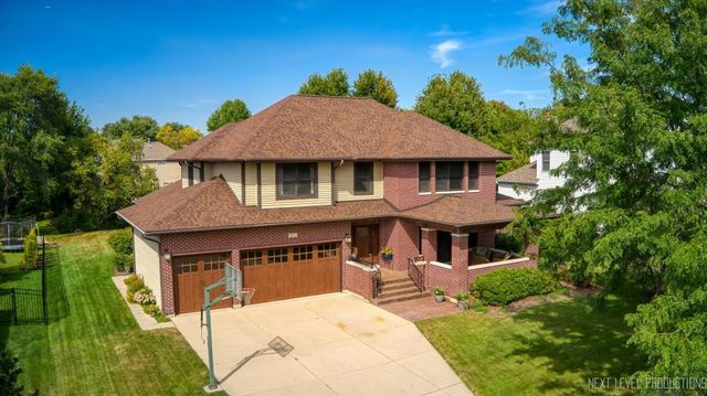 627 Ritter Drive, Batavia, IL 60510