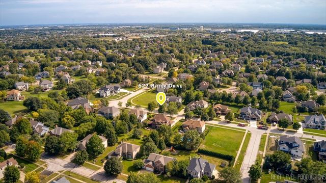 627 Ritter Drive, Batavia, IL 60510