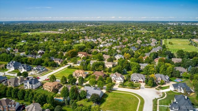627 Ritter Drive, Batavia, IL 60510