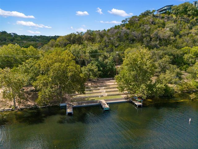 2210 Red Fox RD, Austin, TX 78734