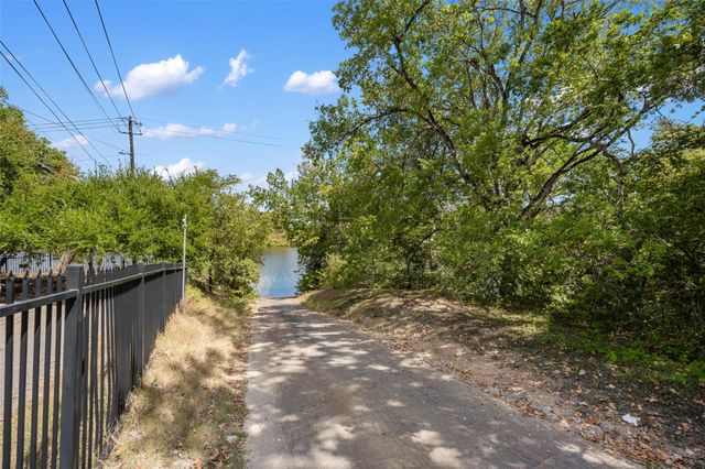 2210 Red Fox RD, Austin, TX 78734
