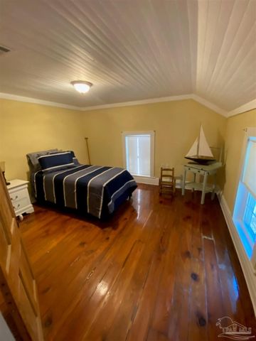 4600 Forsyth St, Bagdad, FL 32583