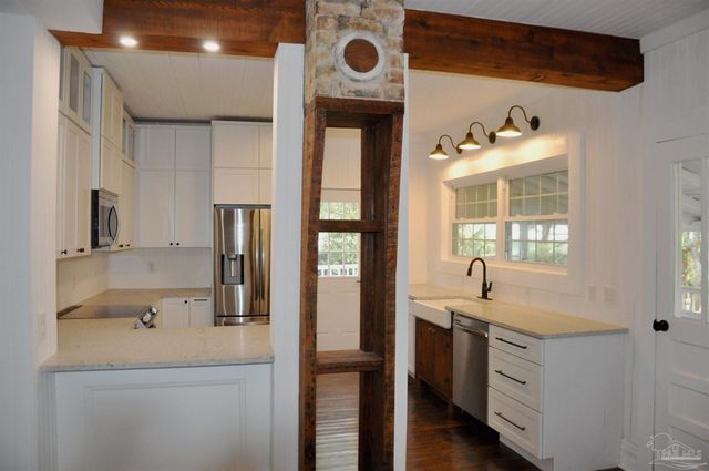 4600 Forsyth St, Bagdad, FL 32583