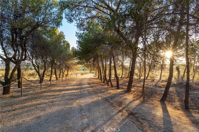 15283 Apple Valley, Apple Valley, CA 92307