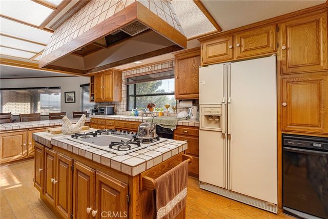 15283 Apple Valley, Apple Valley, CA 92307