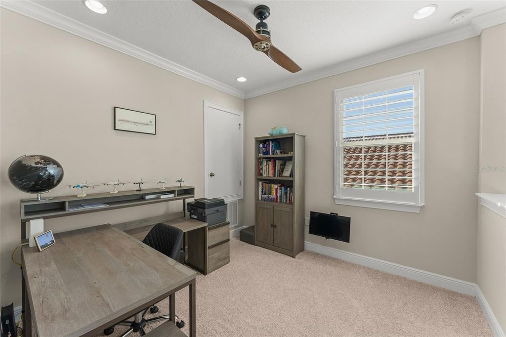 Image 15 of property listing at 13195 WOODFORD STREET, Orlando, FL 32832