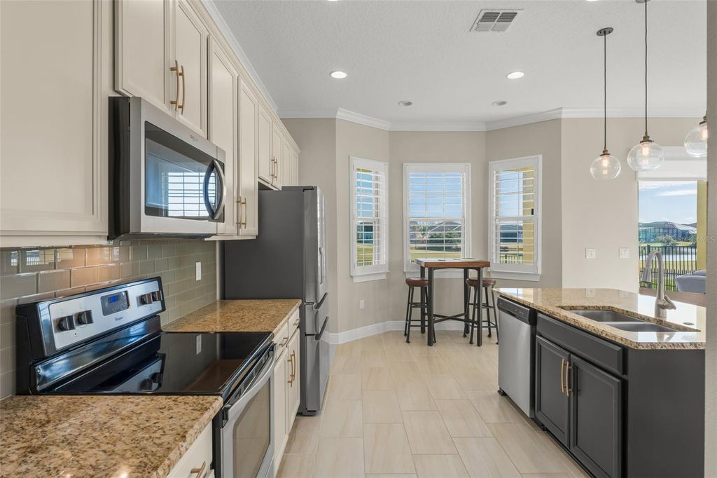 Image 8 of property listing at 13195 WOODFORD STREET, Orlando, FL 32832