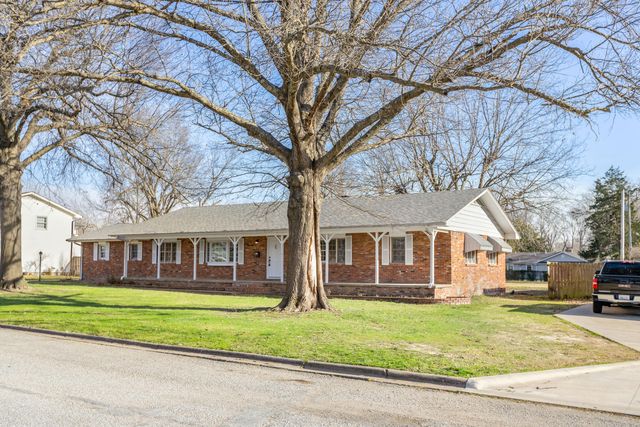 1916 S Grant Parkway, Miami, OK 74354