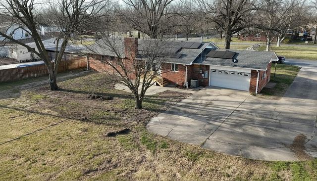 1916 S Grant Parkway, Miami, OK 74354