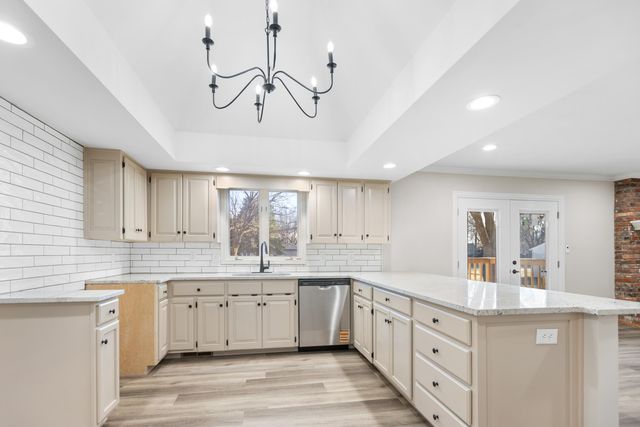 1916 S Grant Parkway, Miami, OK 74354