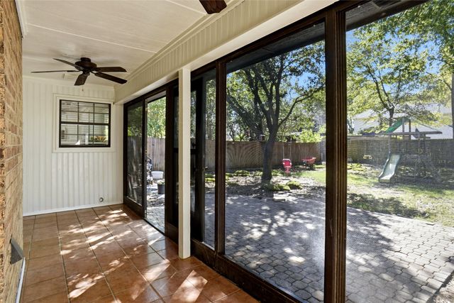8624 Crestview, North Richland Hills, TX 76182