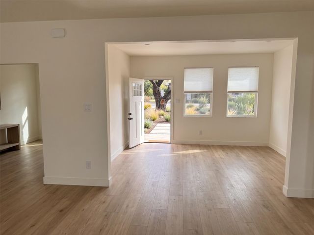 219 Lakeshore Drive, Runaway Bay, TX 76426