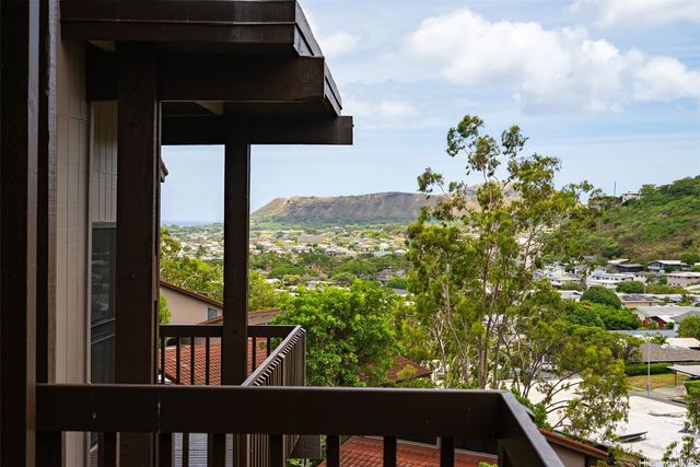 1487 Hiikala Place 35, Honolulu, HI 96816