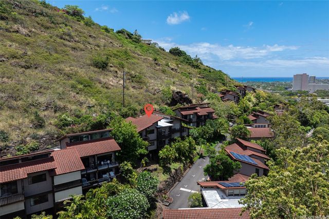 1487 Hiikala Place 35, Honolulu, HI 96816