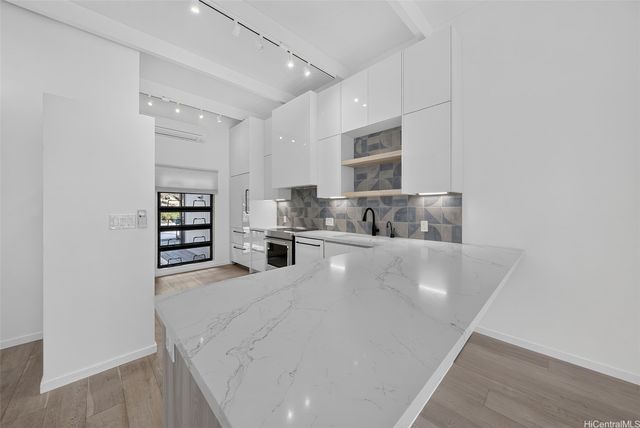 1487 Hiikala Place 35, Honolulu, HI 96816