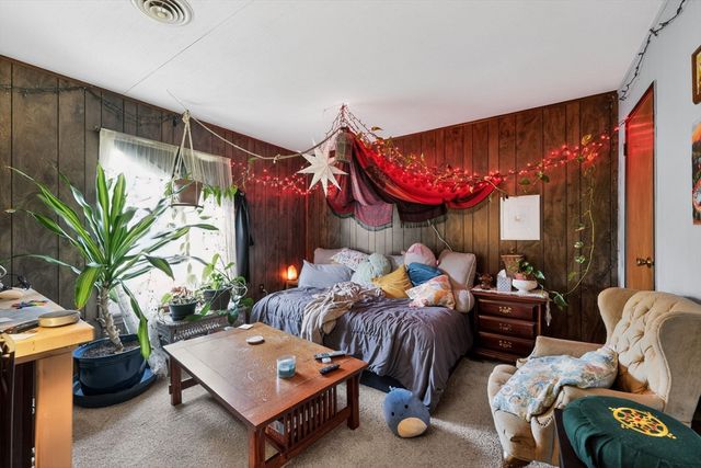 13 Drewsen Dr, Northampton, MA 01062