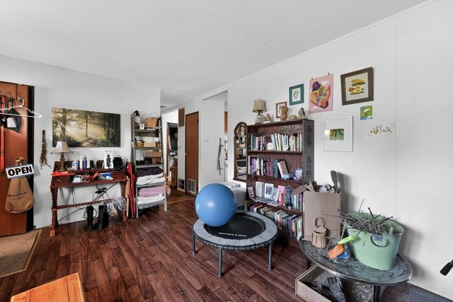 13 Drewsen Dr, Northampton, MA 01062