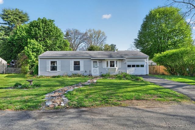 13 Drewsen Dr, Northampton, MA 01062