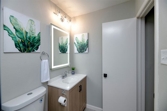 612 Annapolis Drive, Fort Worth, TX 76108