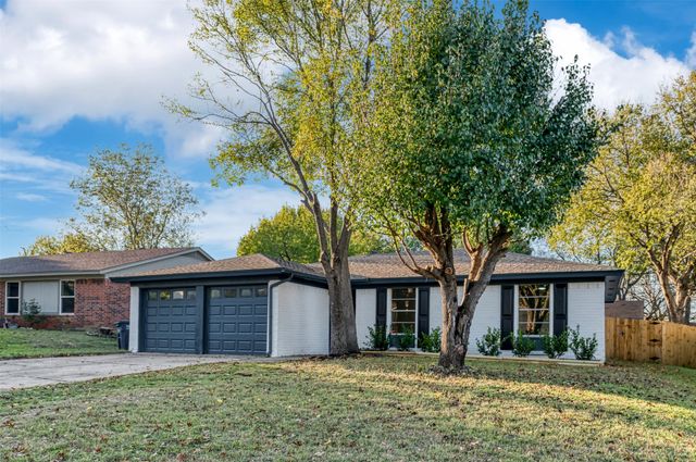 612 Annapolis Drive, Fort Worth, TX 76108