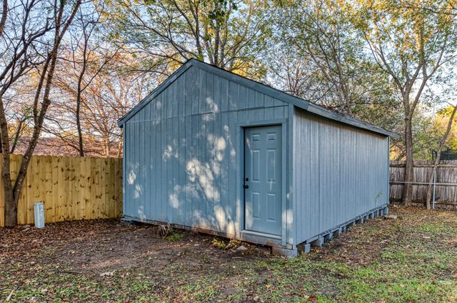 612 Annapolis Drive, Fort Worth, TX 76108