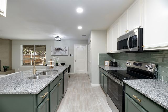 612 Annapolis Drive, Fort Worth, TX 76108