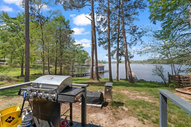 140 County Rd 4034, Carthage, TX 75633