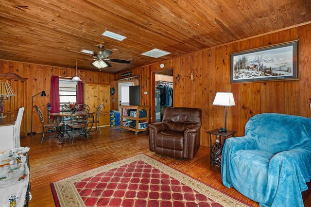 140 County Rd 4034, Carthage, TX 75633