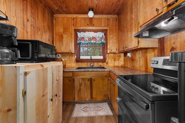 140 County Rd 4034, Carthage, TX 75633